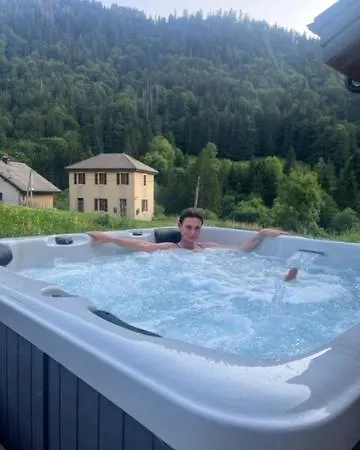 En Avec Sauna Et Jacuzzi * Bellevaux