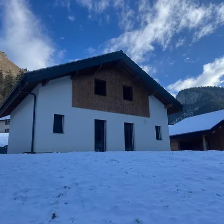 Villa En Avec Sauna Et Jacuzzi *