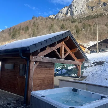 Villa Luxueuse Avec Sauna Et Jacuzzi Bellevaux