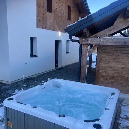 Luxueuse Avec Sauna Et Jacuzzi *
